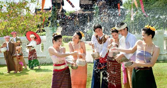 Festival de l'eau au Laos